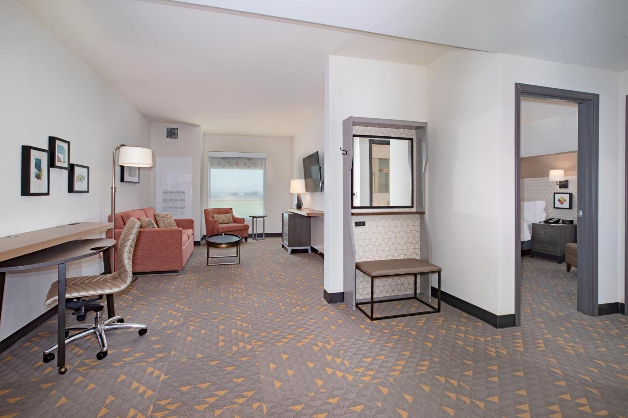 Holiday Inn Glendale - Stadium & Ent Dist By Ihg Екстер'єр фото
