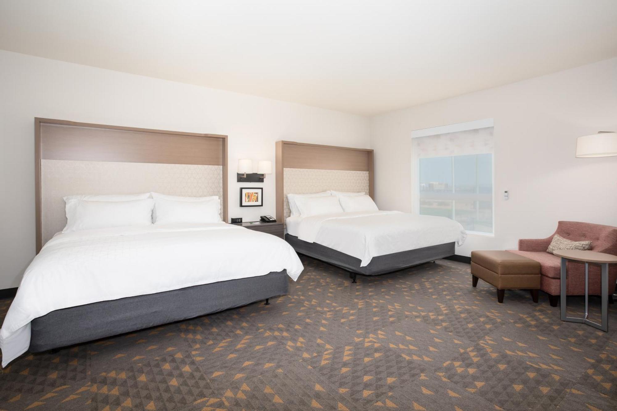 Holiday Inn Glendale - Stadium & Ent Dist By Ihg Екстер'єр фото